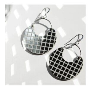 Nickel & Suede Earrings - Gray Disco Ninas